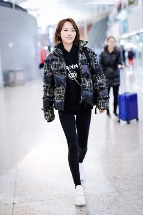 张嘉倪穿搭造型,张嘉倪瑜伽套装穿搭同款