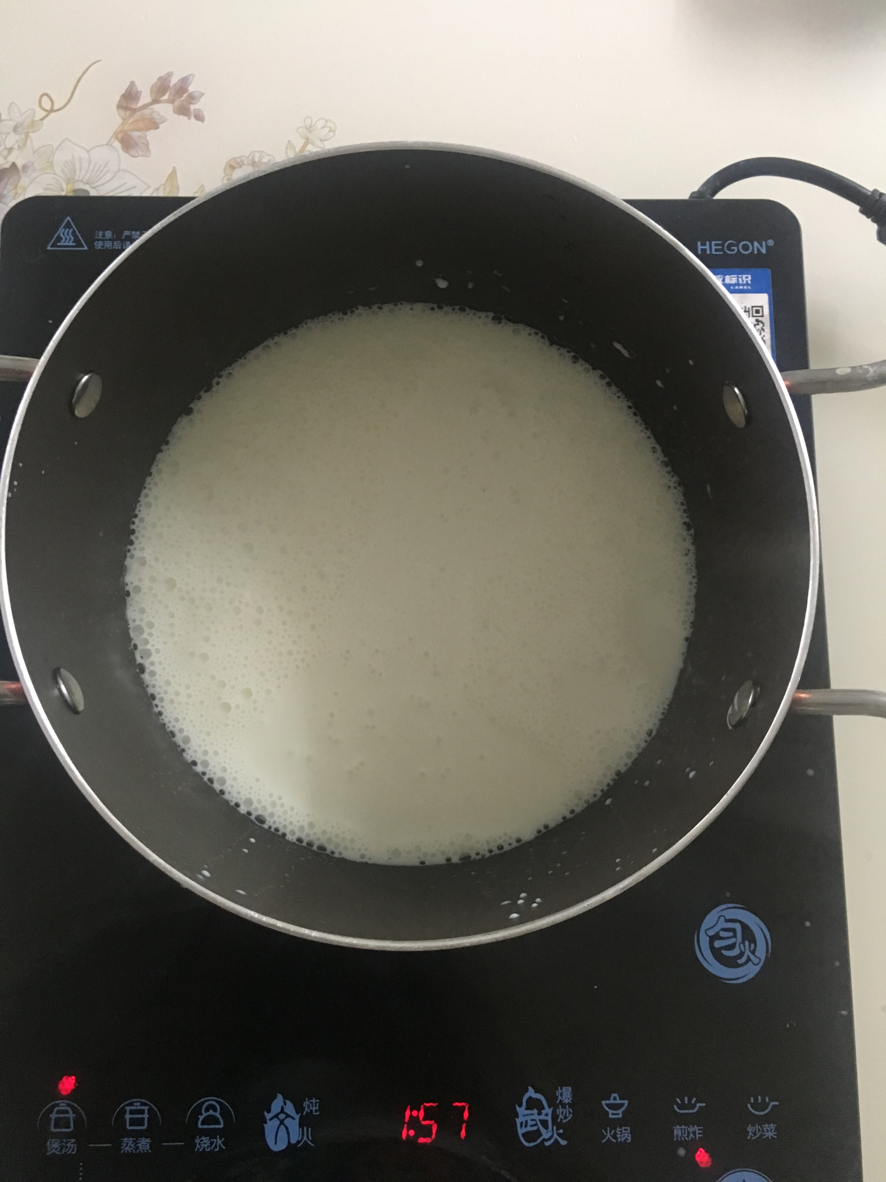 冰粉粉怎么做香蕉猕猴桃果冻布丁,两块钱一包的冰粉怎么做