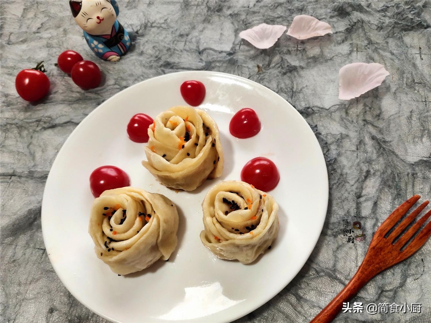 饺子皮玫瑰花做法视频教程全集,饺子皮玫瑰花的做法大全