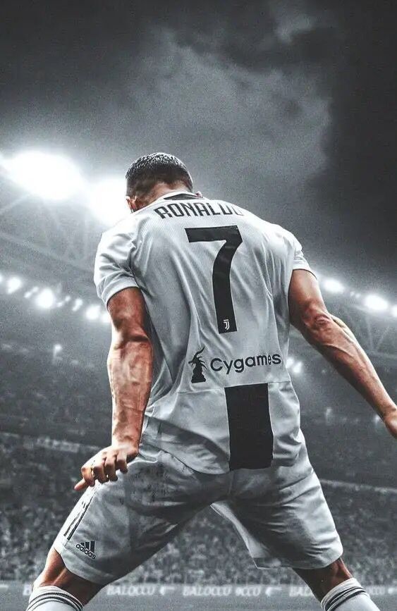 c罗十大不可思议的头球,今日头条足球新闻c罗