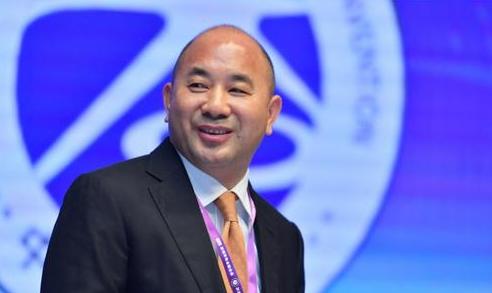 从10元到身家1100亿，从工厂库管到世界铜王。企业年收入5000亿