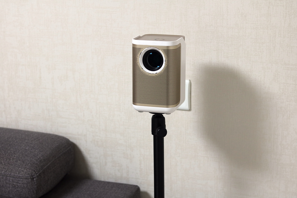 智能投影仪能当显示器吗,智能投影仪能侧投吗