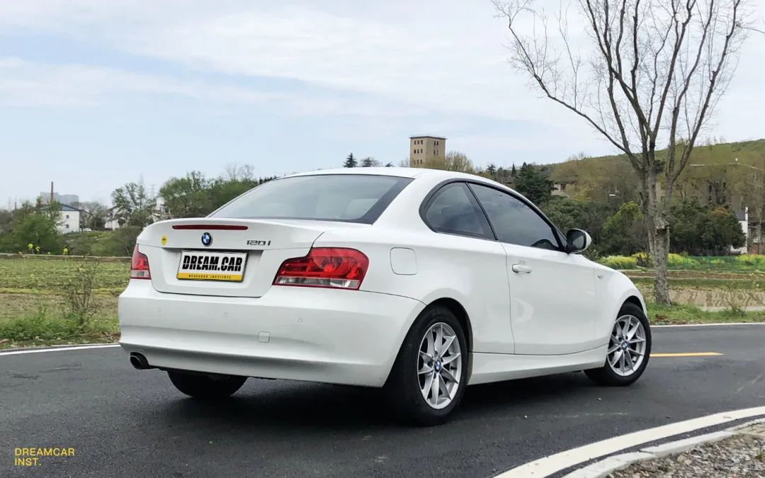 宝马e822.0评测,宝马e82哪款最好