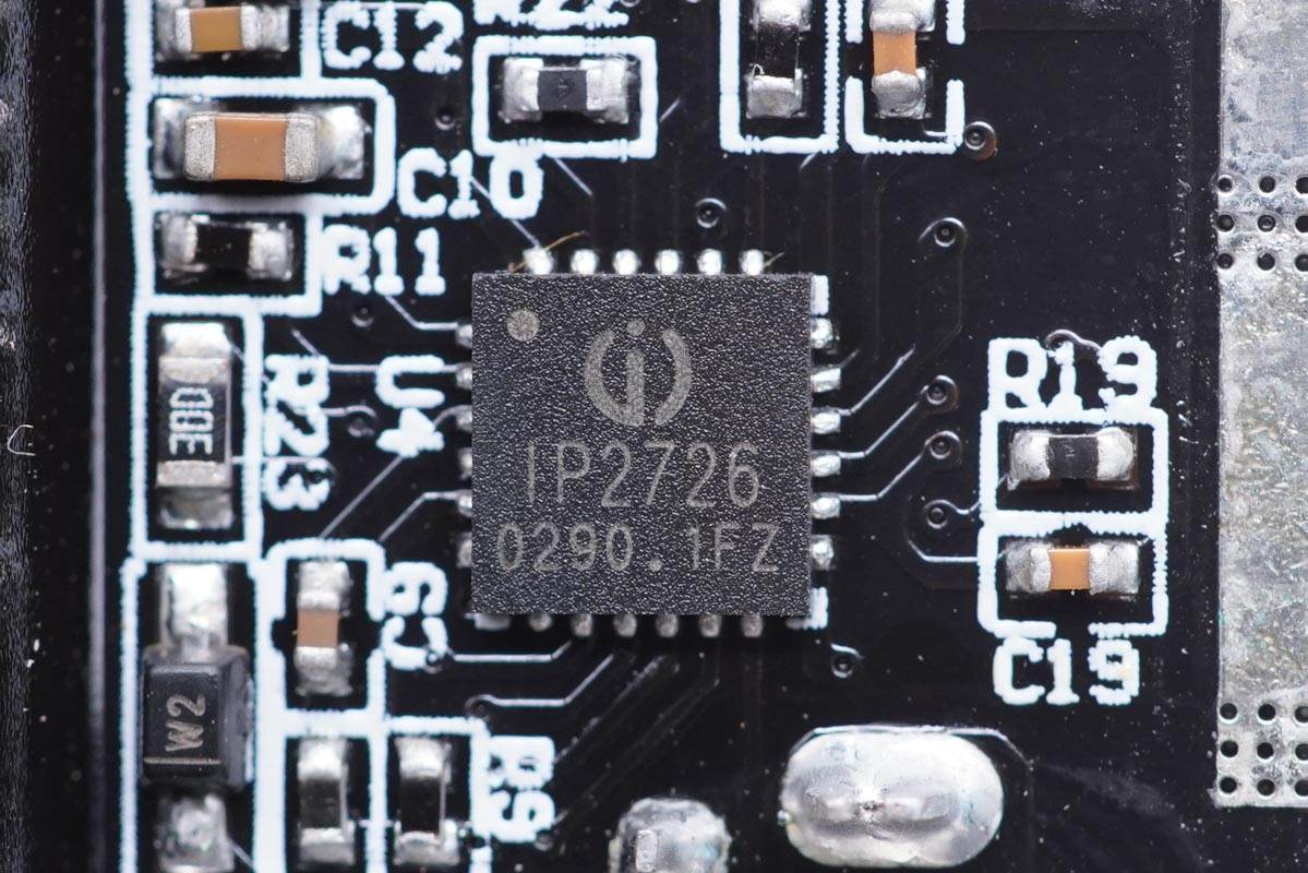 公牛快充多功能插座怎么样,插座一哥最新上市消息