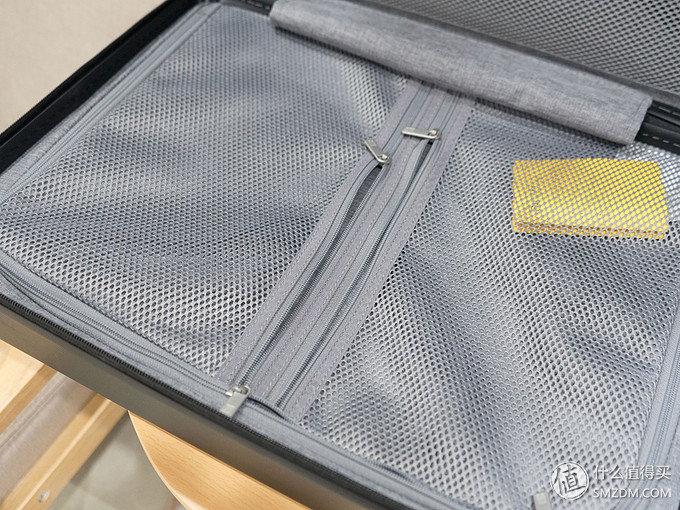 LEVEL8地平线8号旅行箱：搭配业界顶尖超静音万向轮，出行更轻便