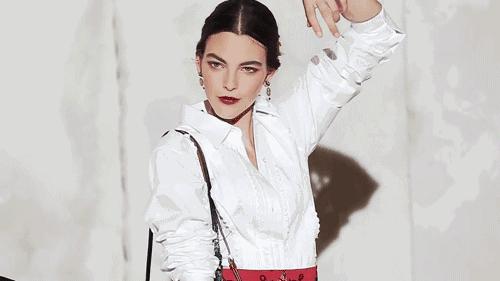 解读香奈儿明星款式,教你挑选高品质衬衣,这个夏天让时尚满格