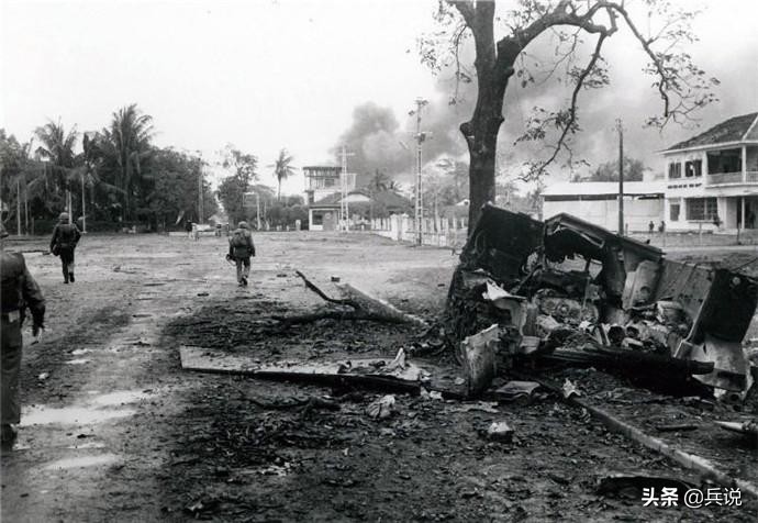 南越军官枪杀北越士兵,北越和南越游击队