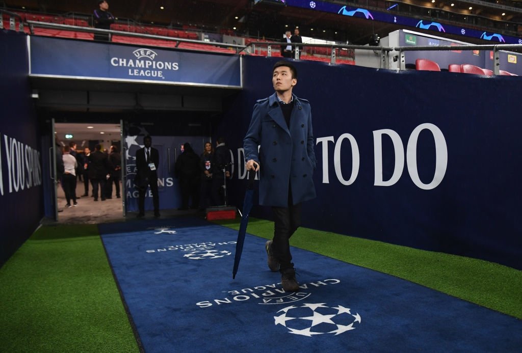 张康阳买下国际米兰的球衣,张康阳国米战袍视频