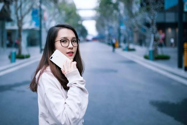 为什么手机有话费不显示hd标识,手机屏上面显示HD会增加话费吗