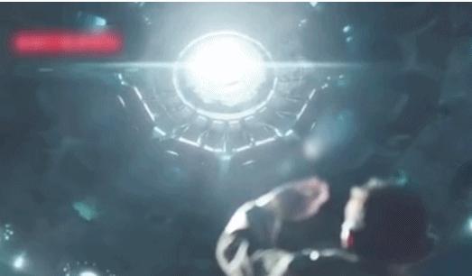 梅西广告牌被踢飞大型纪录片,梅西被抛向空中