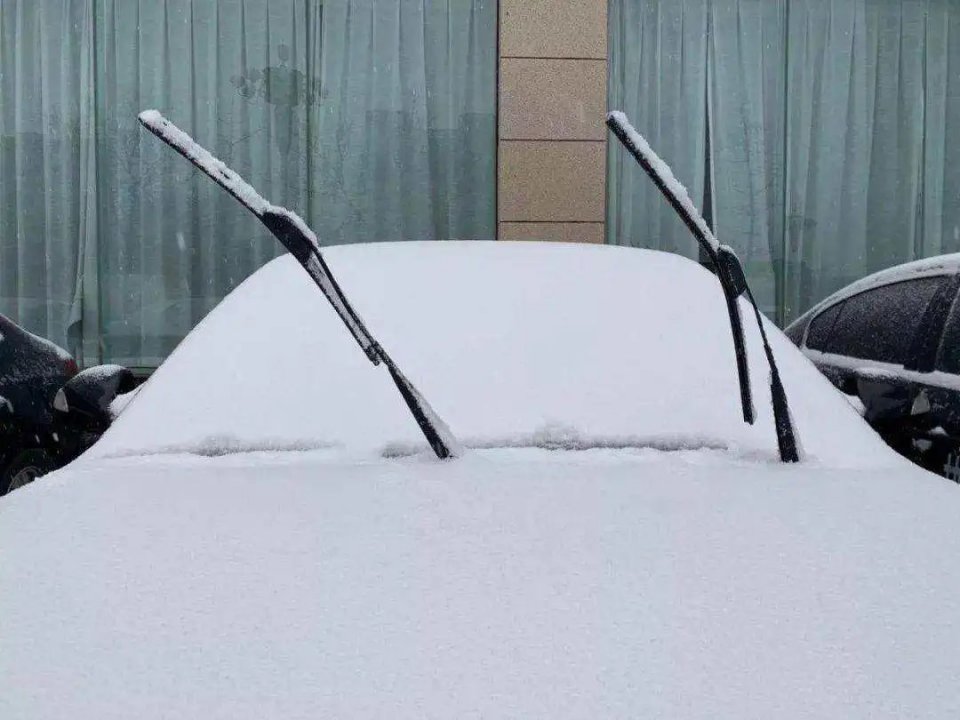 冬天怎么洗车又干净又不伤车,冬天洗车怎么做好防护