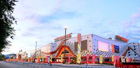 评级上调“BB+”，展望稳定，惠誉和标普为何如此看好万达商管？