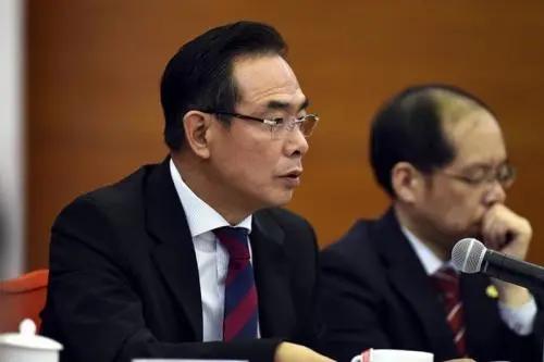 国足社会现象,国足痰盂圣杯