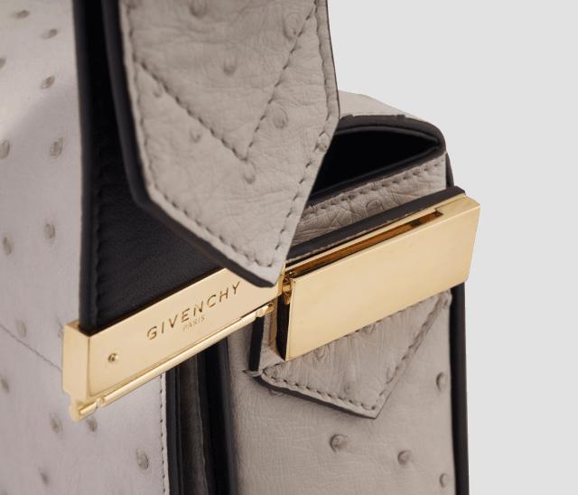 Givenchy创意总监即将卸任，她创造的这4款包包能让你时髦一辈子