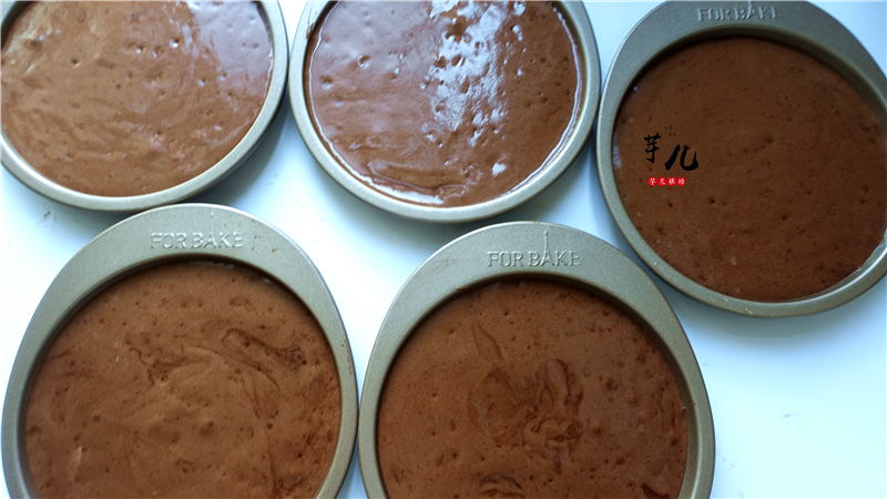 手把手教你在家做出超级漂亮的黑森林蛋糕!超详细讲解,一看就会