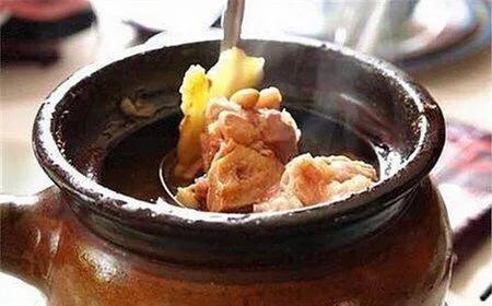 江西南昌龙老五瓦罐汤简介,南昌红谷滩最出名的瓦罐汤