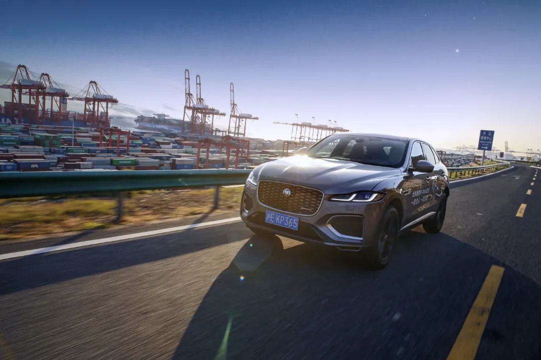 捷豹新英伦f-pace,捷豹f-pace英伦绿