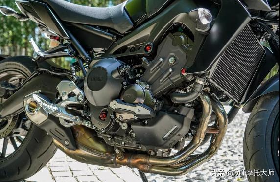 雅马哈mt09六缸百公里加速,一挡破百雅马哈mt09加速性能测试
