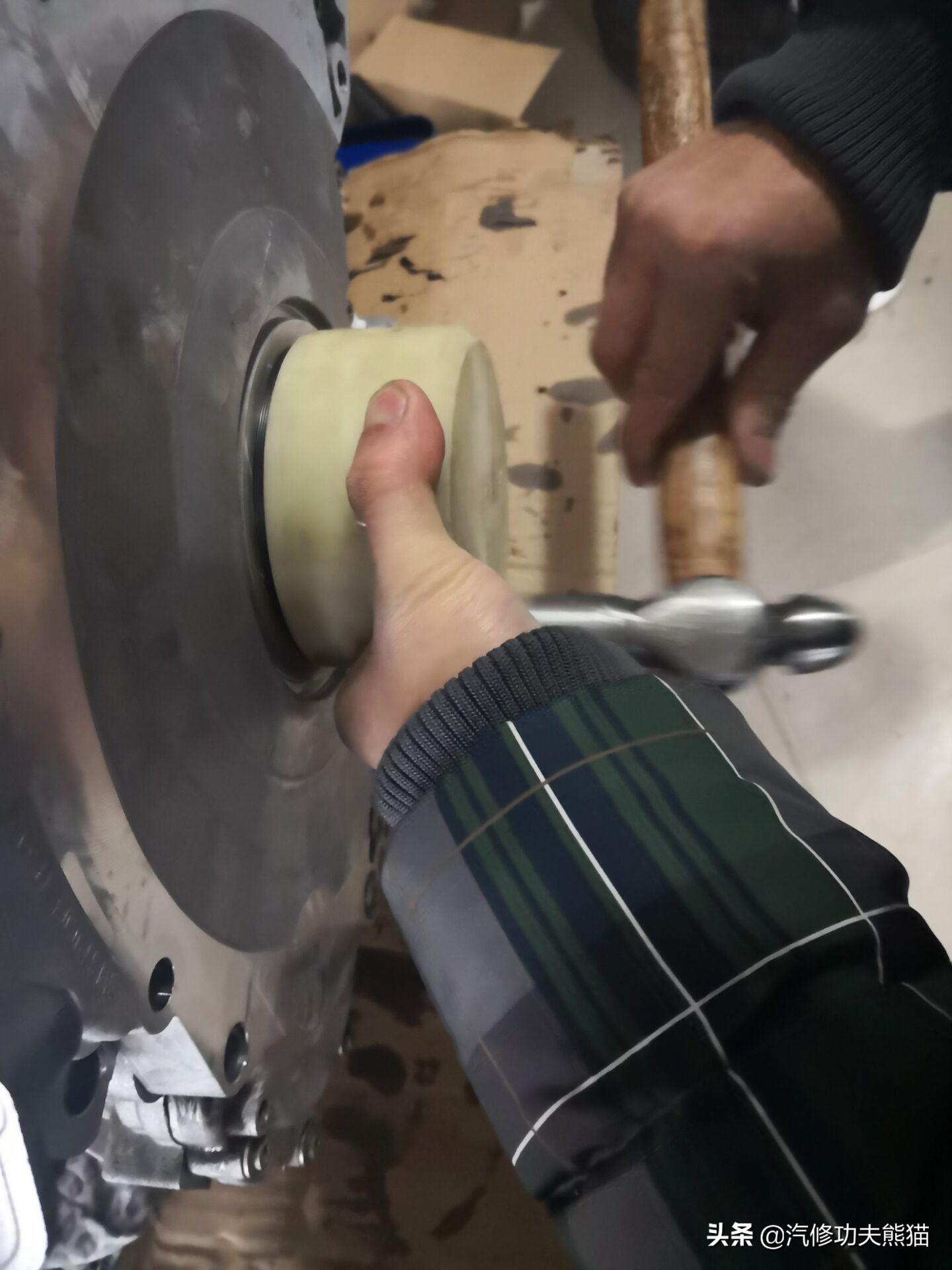 2020款保时捷卡宴s烧机油吗,保时捷卡宴免拆治理烧机油靠谱吗