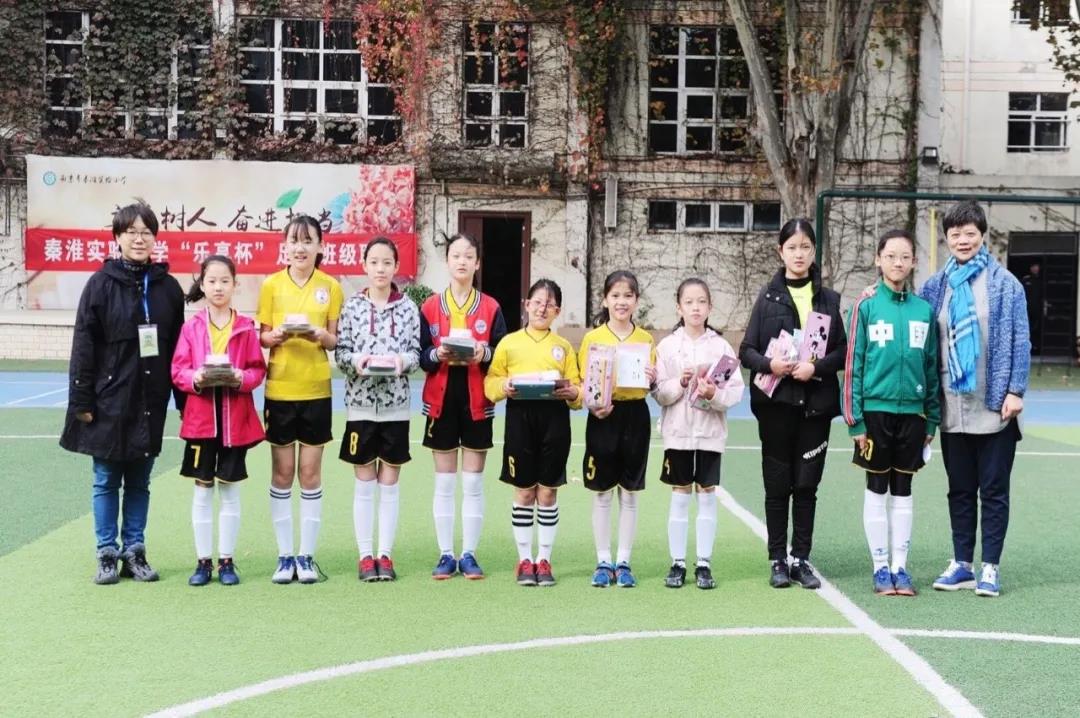 兴庆区校园足球联赛开赛,绿茵逐梦小学生校园足球联赛