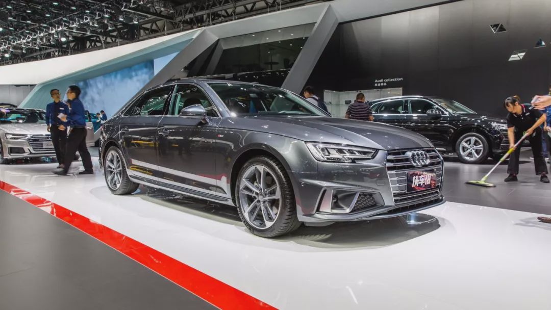 奥迪a4l45quattro臻选动感型,18款奥迪a4l45quattro试驾