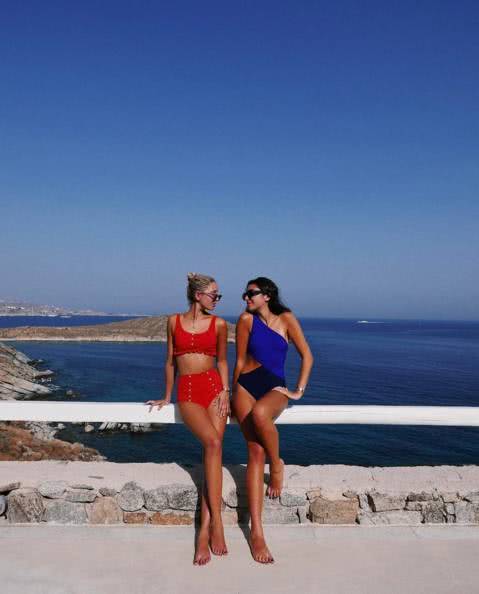 她不仅是众人艳羡的王室公主，更是称霸秀场的ItGirl