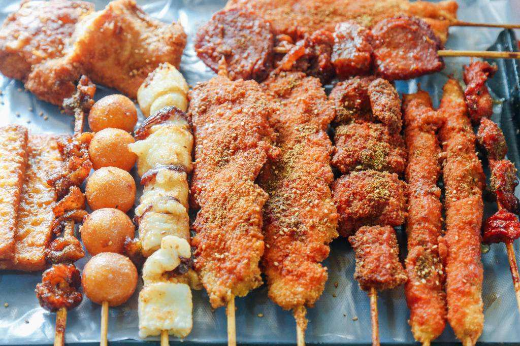 天津好吃的美食一条街晚上,天津中山路美食街