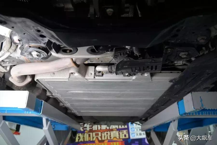 渗油、生锈、铁油箱，悬架换成铝合金