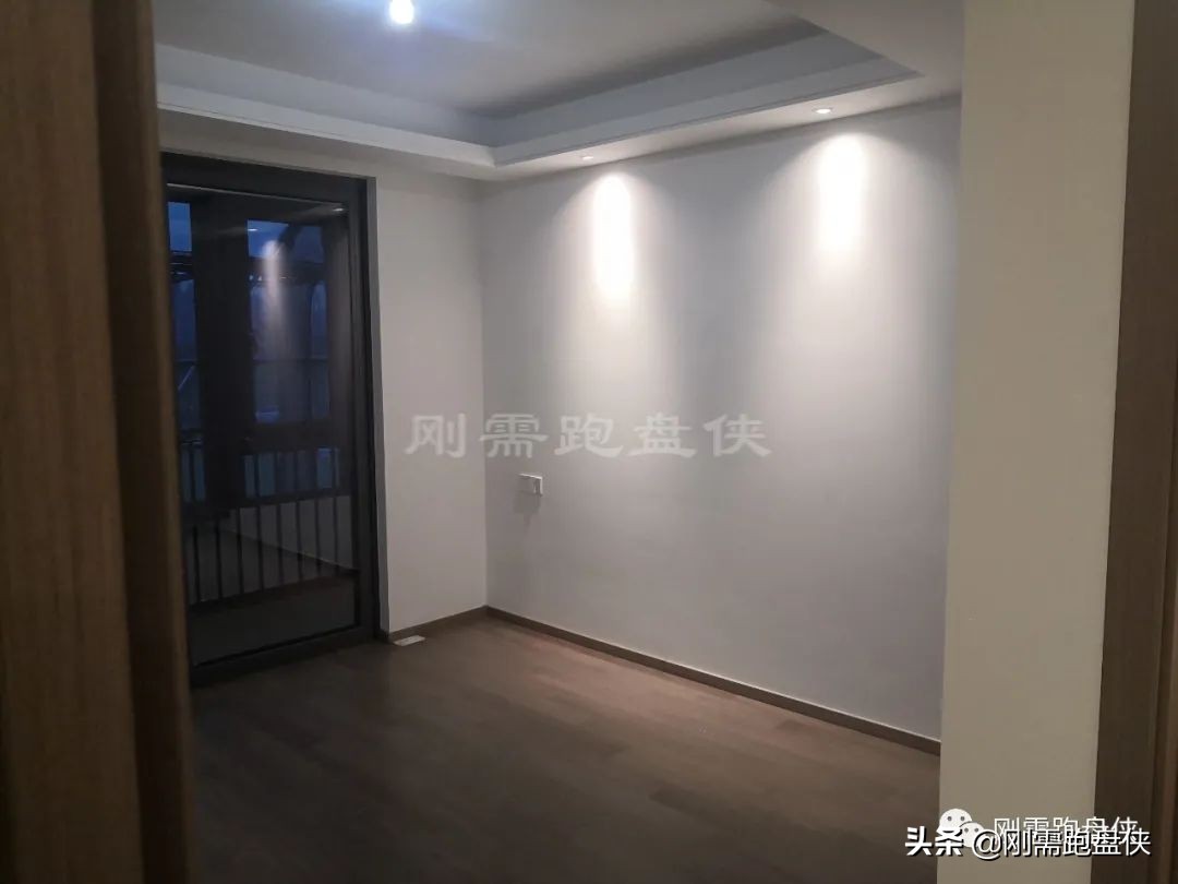 临平中天汀洲印月户型分析,地段不好装修也是浪费钱