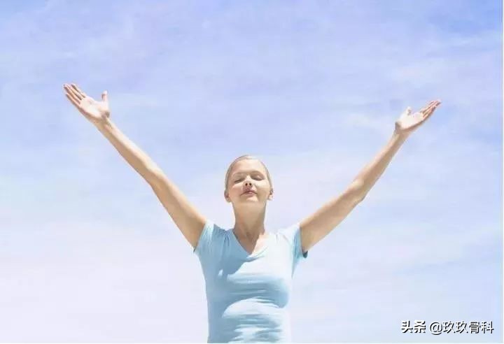 脚踝扭伤一个月后康复训练法,脚踝扭伤是否需要康复训练