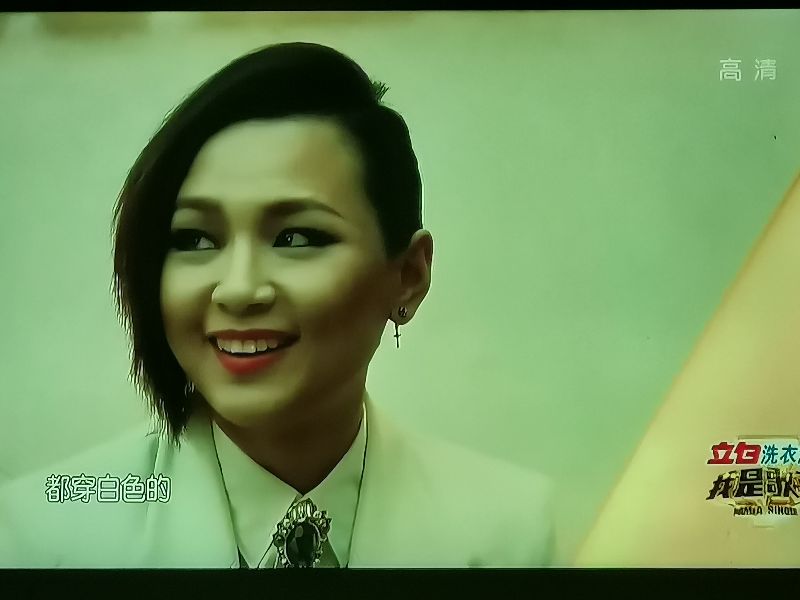 第一次看我是歌手邓紫棋唱泡沫,再次看邓紫棋演唱会