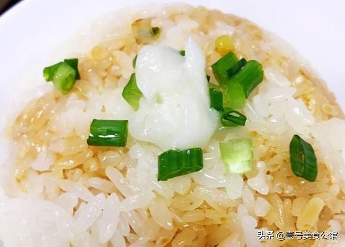 猪油拌饭最简单的做法,猪油拌饭怎么做最好吃