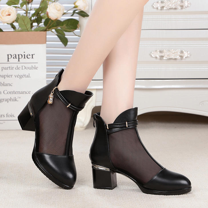 梅雨季穿什么鞋 (在香港穿什么鞋7月穿什么)