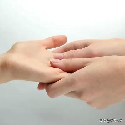 手指挫伤屈伸不利,手指挫伤不能握拳怎么办