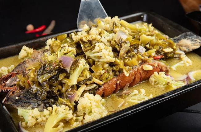 雄黄粉和雄黄驱蛇粉是一样的吗,原来蛇不怕雄黄而是这几样东西