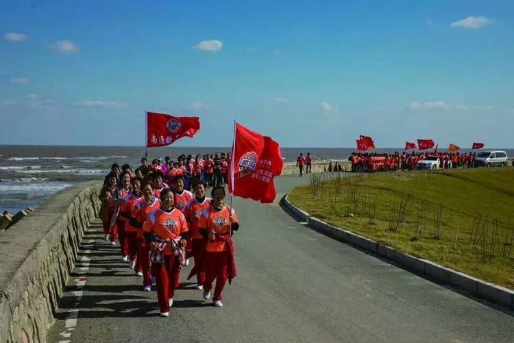 鍚笢涓氫綑瓒崇悆鑱旇禌,鍚笢瓒崇悆鑱旇禌