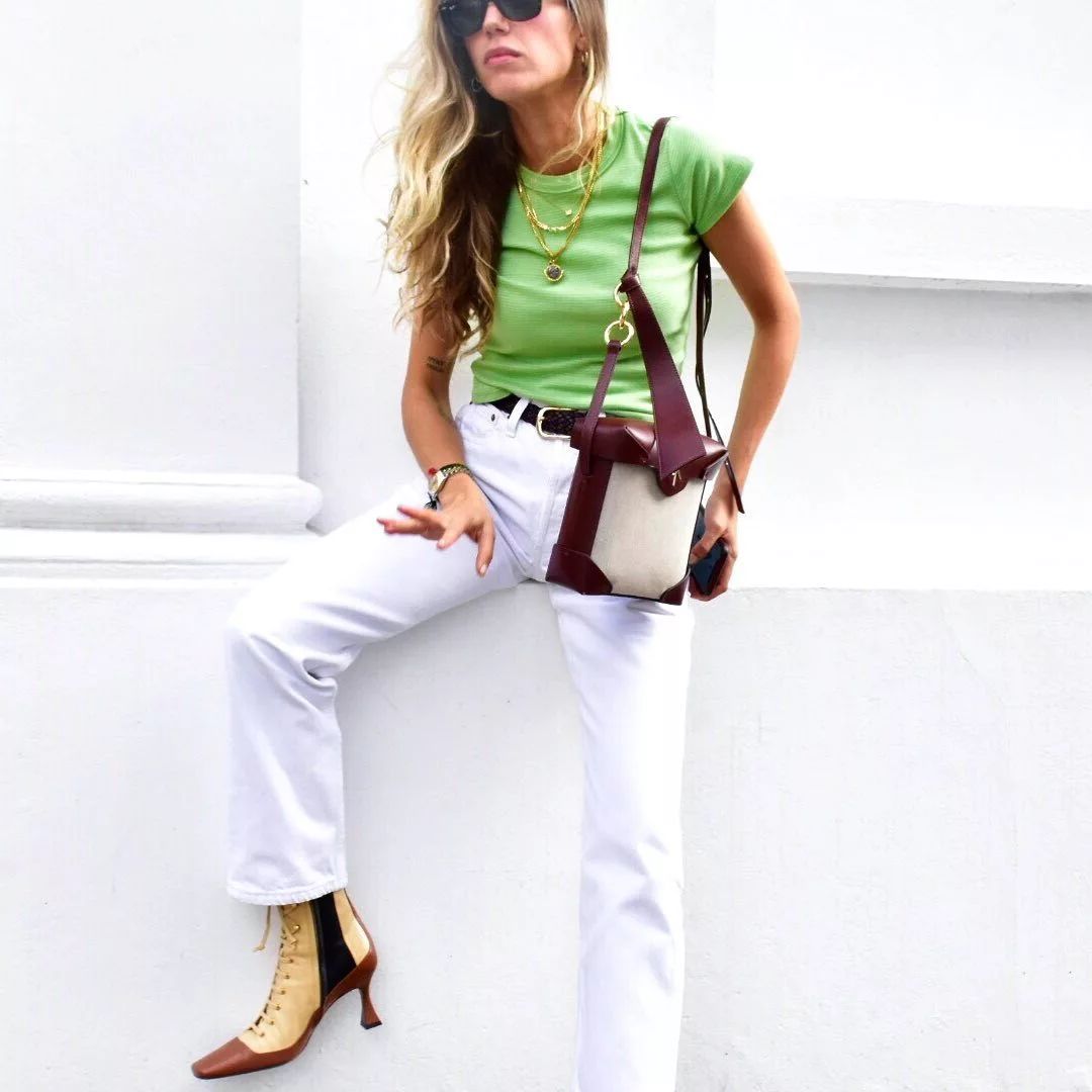 看见今年秋冬必入的第一双靴子，我方了……