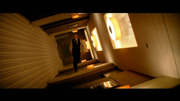 开心一刻：奇怪的梦梦到自己是雷神还会放电醒来发现胳膊压麻了