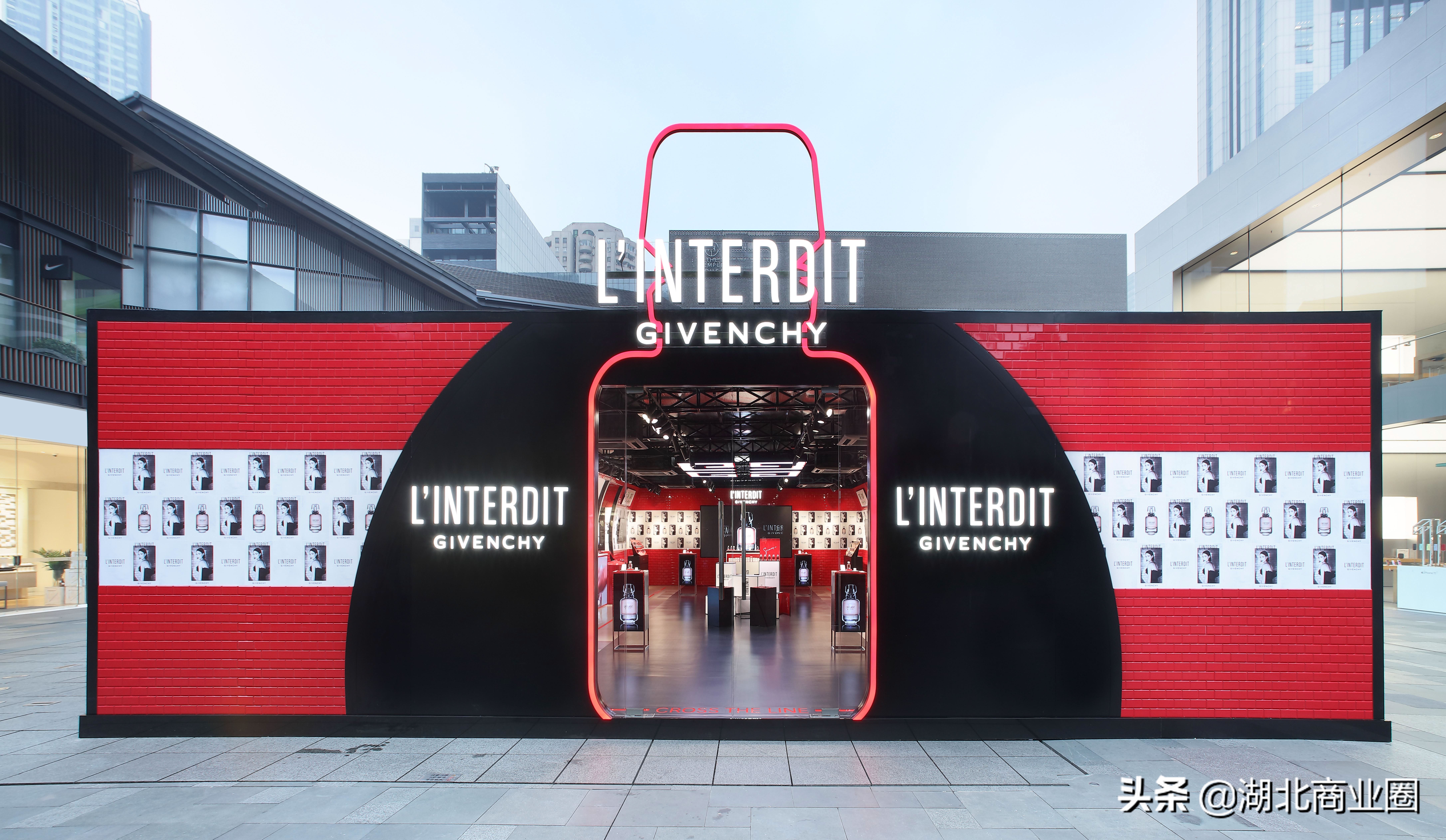 2019纪梵希心无禁忌香水，穿越时空向奥黛丽赫本致敬