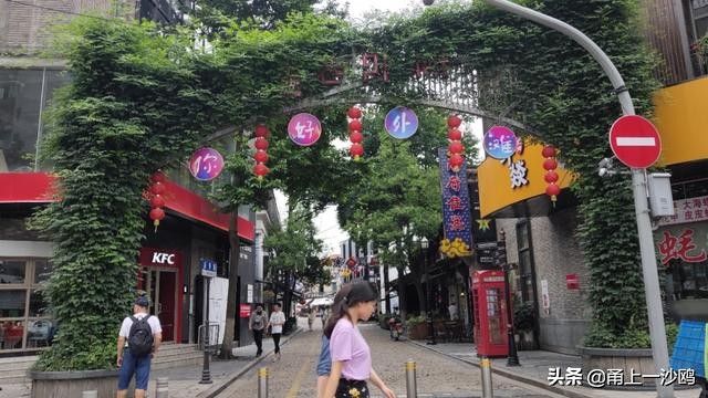 宁波天主教堂,宁波老外滩天主教堂灯光秀