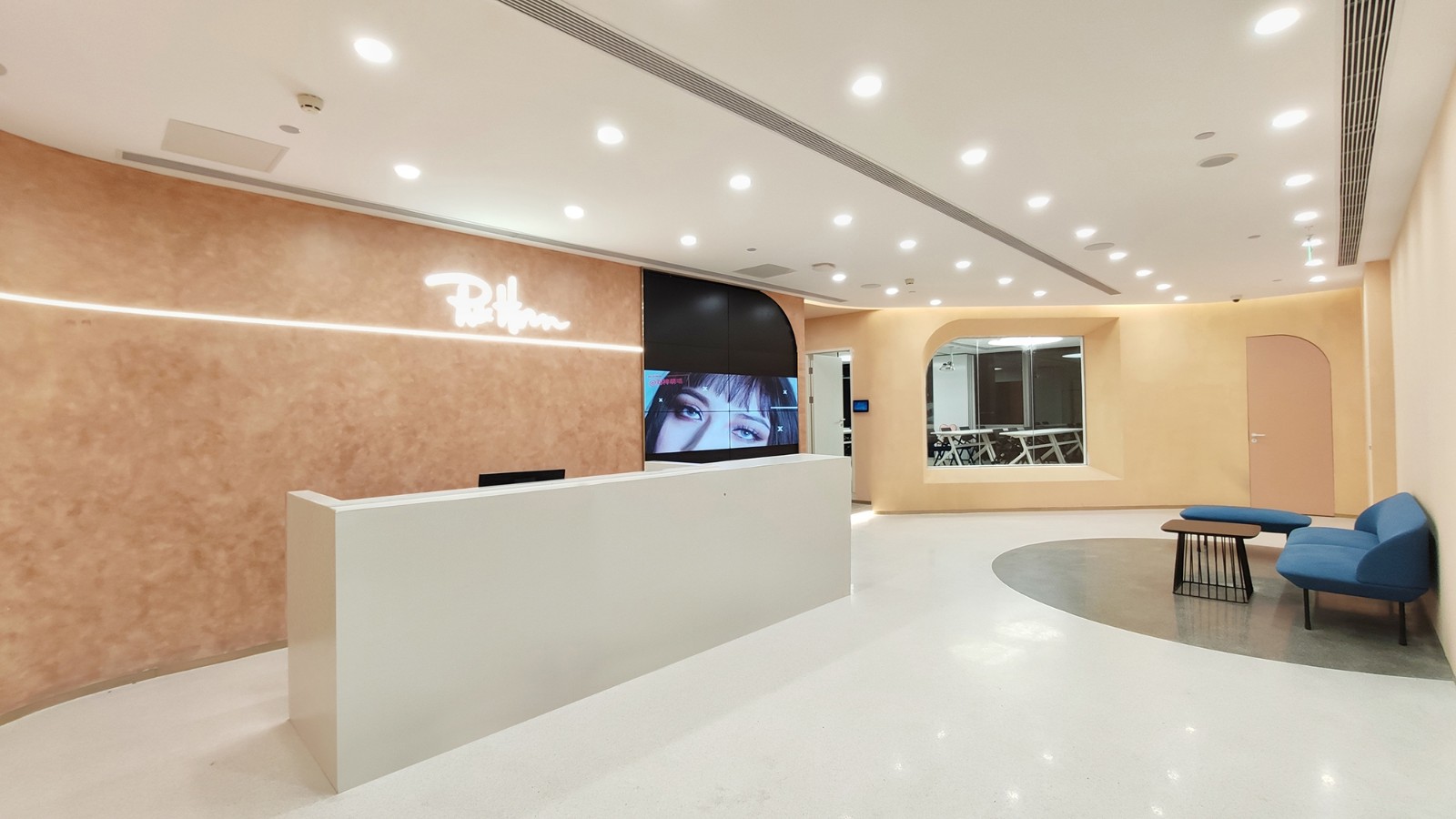 打造电商孵化基地,打造新型电商产业平台基地