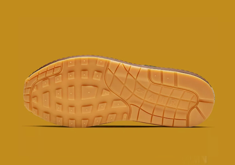 nike自己做联名衣服,nike自己定制球鞋别人看得到吗