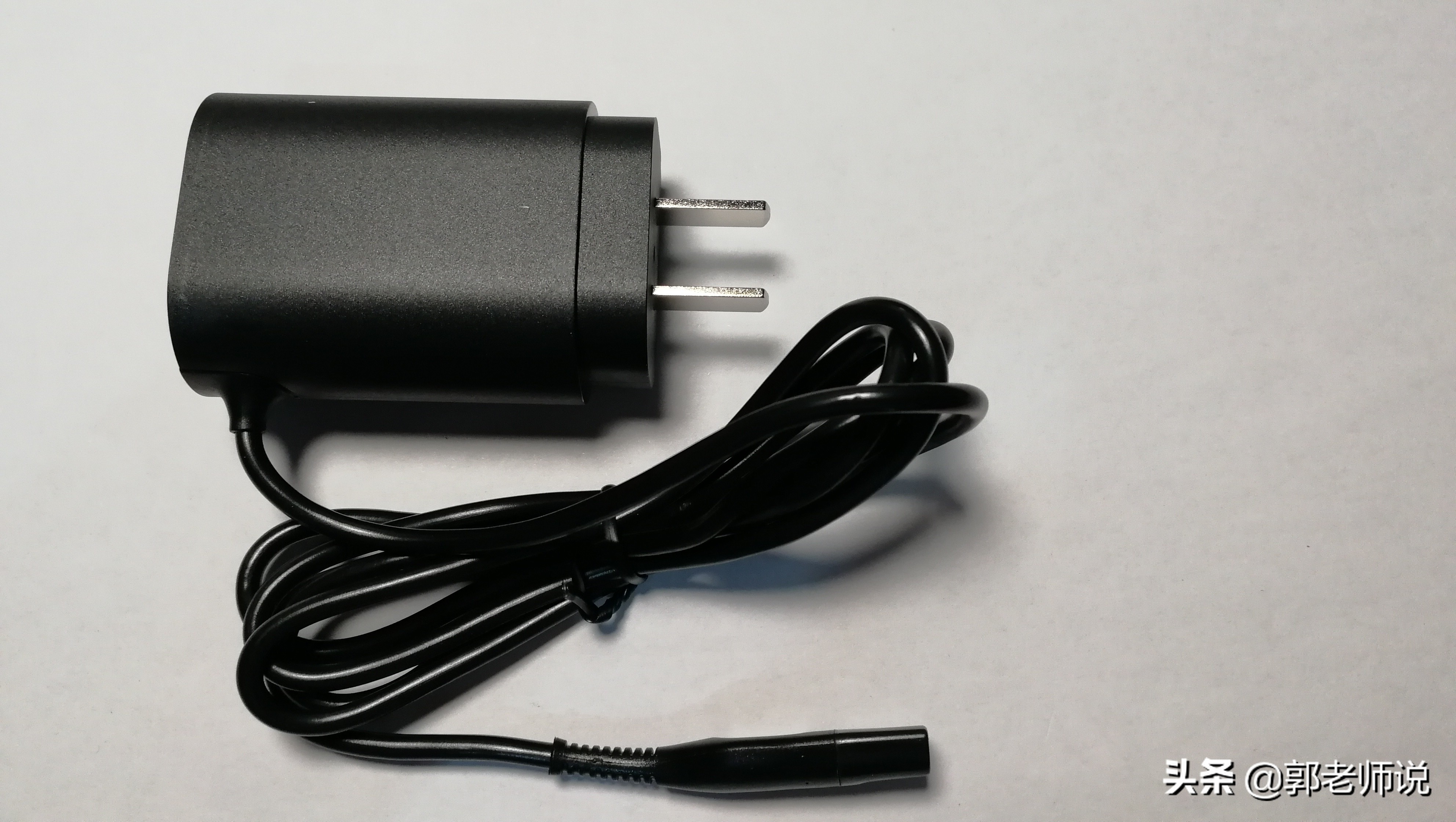 博朗和飞利浦剃须刀哪个好,最新德国博朗剃须刀