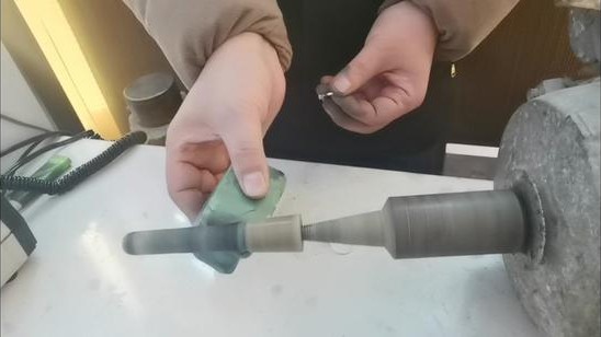 钻石戒指改圈过程一般多少天,黄金戒指圈戒小了如何改大