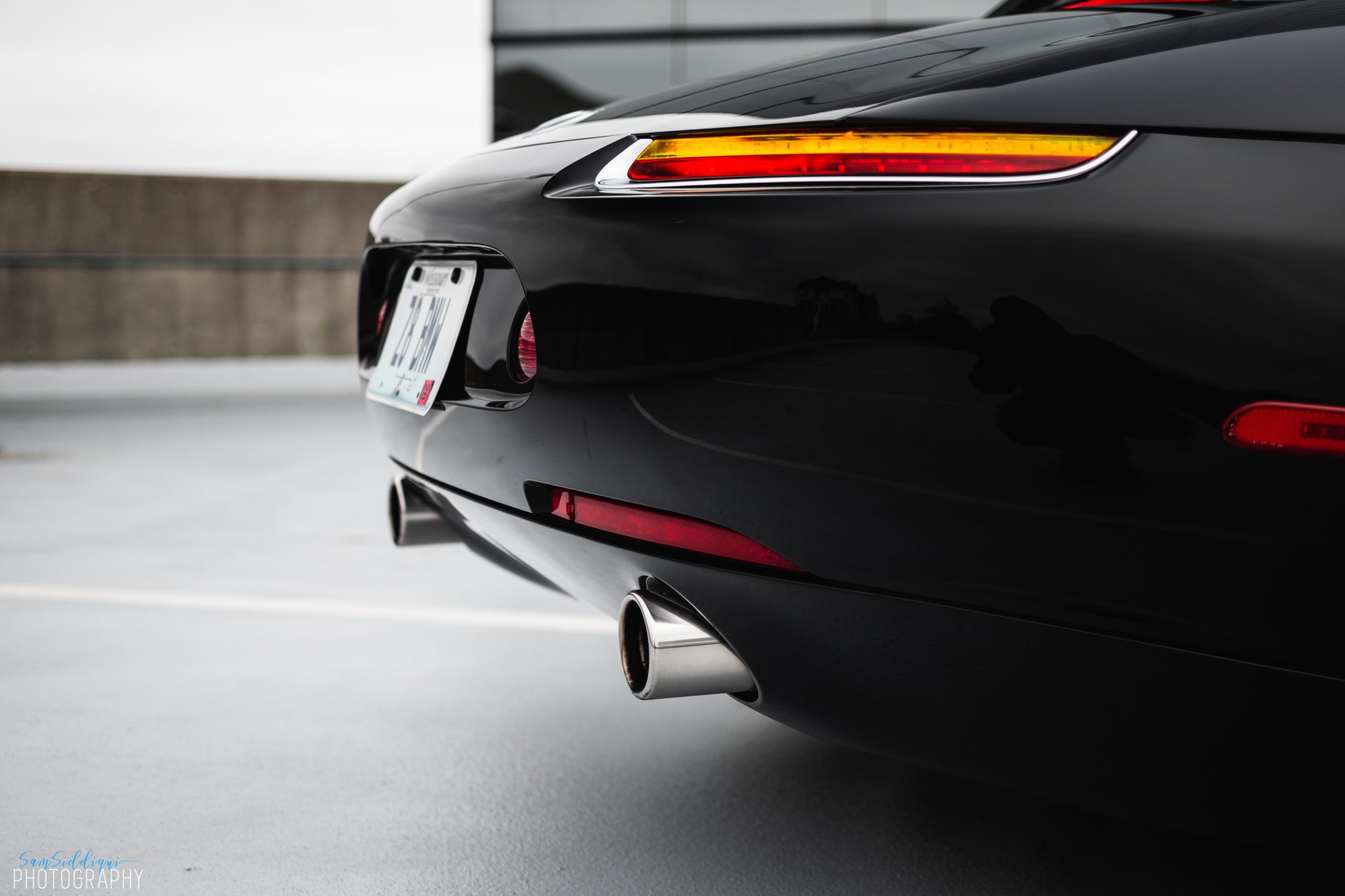 宝马z8历代,007的座驾到底有多少黑科技