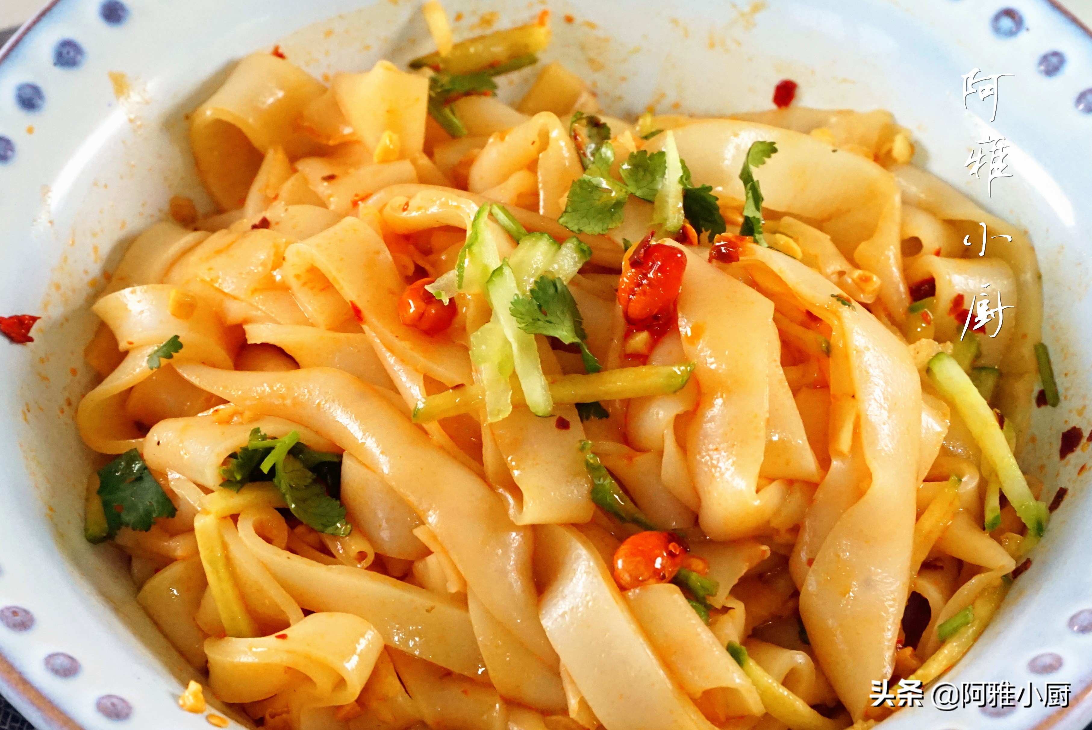 做凉皮的时候怎么让凉皮不开裂,家里做凉皮蒸的都是开裂的啥原因