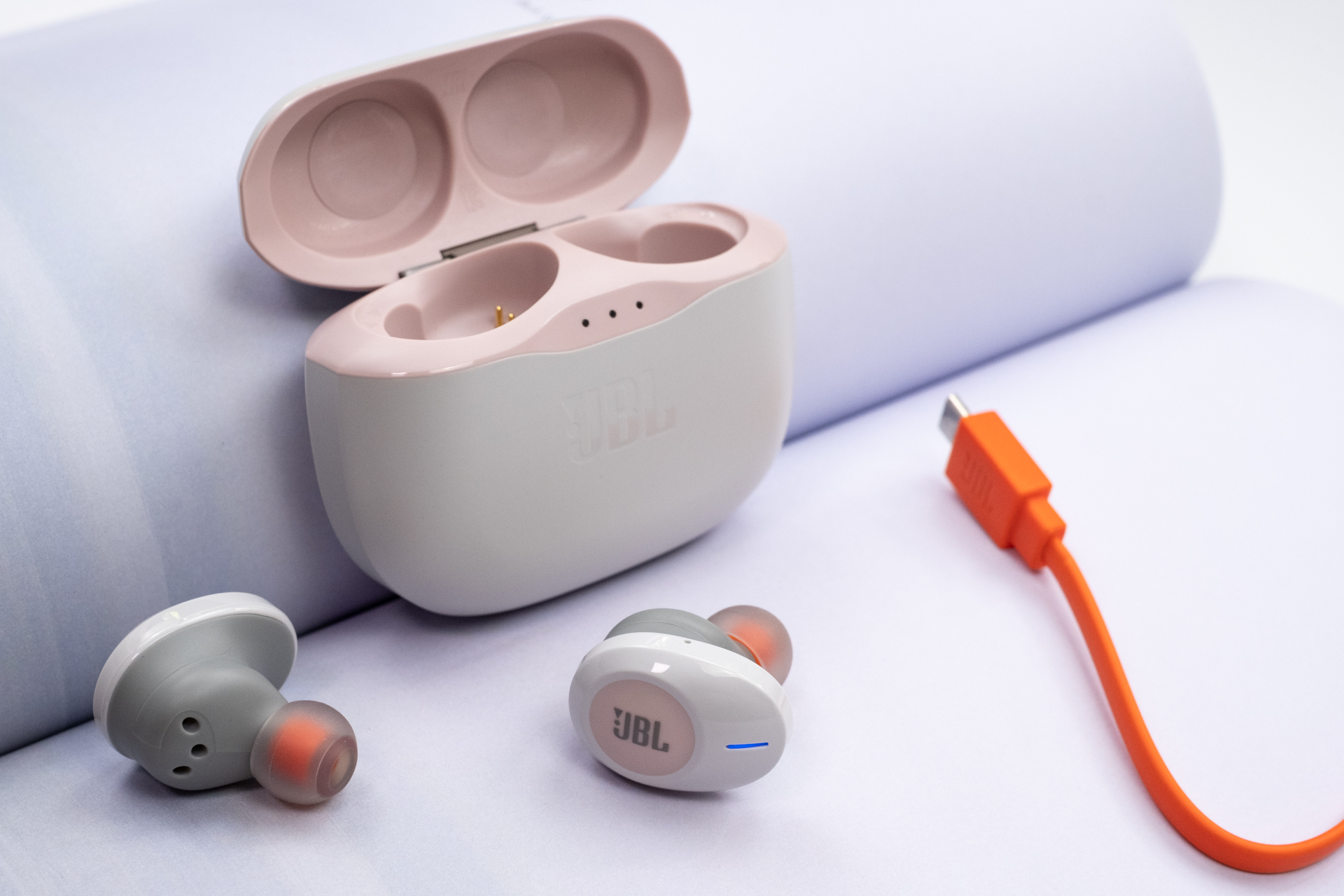 jbltune220tws真无线蓝牙耳机评测,jbltune