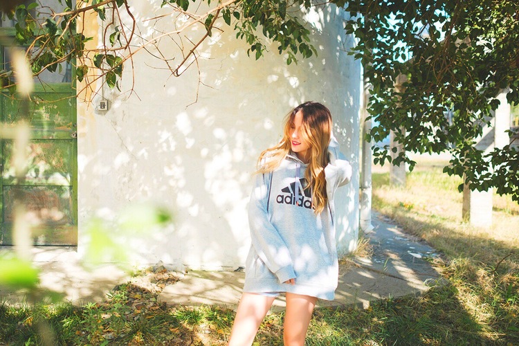 女朋友生气了怎么哄教你一招哄好,惹女朋友生气了怎么哄高情商句子