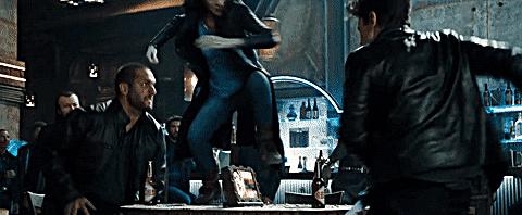 3个武行决定干自媒体，拿下7000万点击后，更穷了