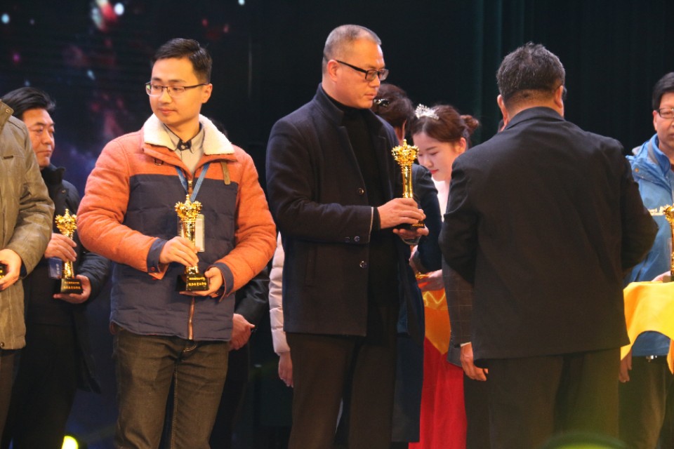 校园文化处处可育人,校园文化处处显文化